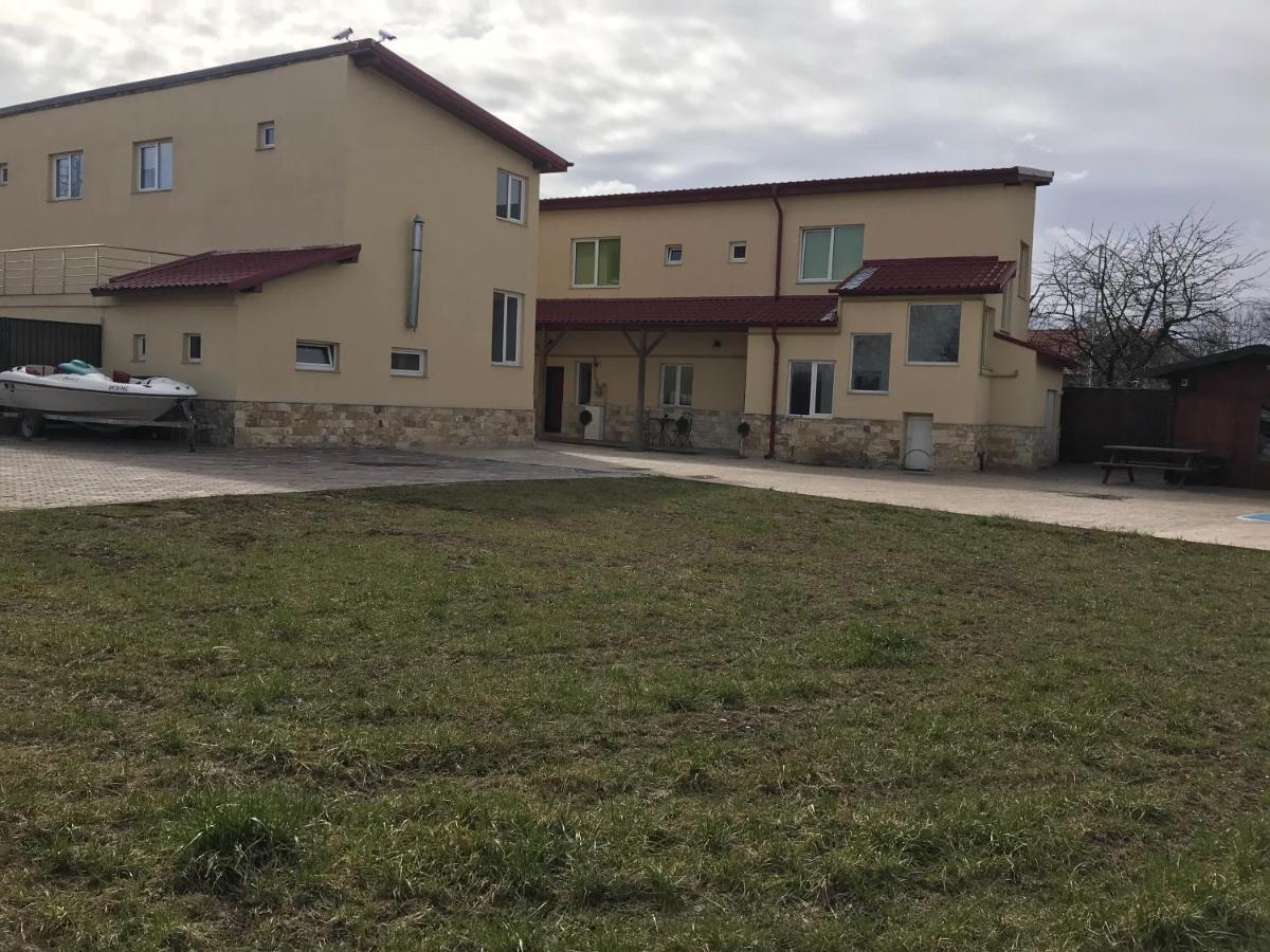 Casa Ryana Self Check-In Motel Gyalu Kültér fotó